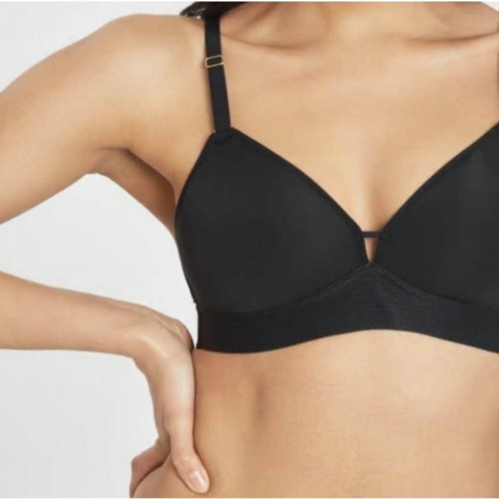 NWT lively the spacer bralette black style 92240 size XS